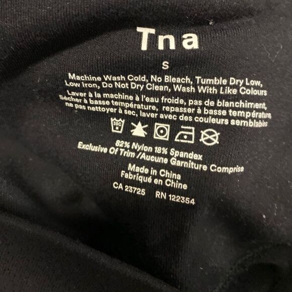 #512 ARITZIA TNA Atmosphere Leggings - Picture 10 of 10